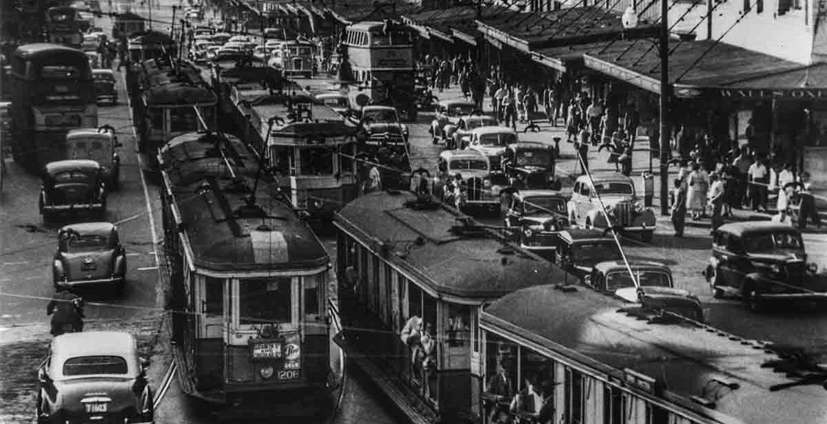 Traffic in Oxford Street near Taylor Square Darlinghurst, 1948